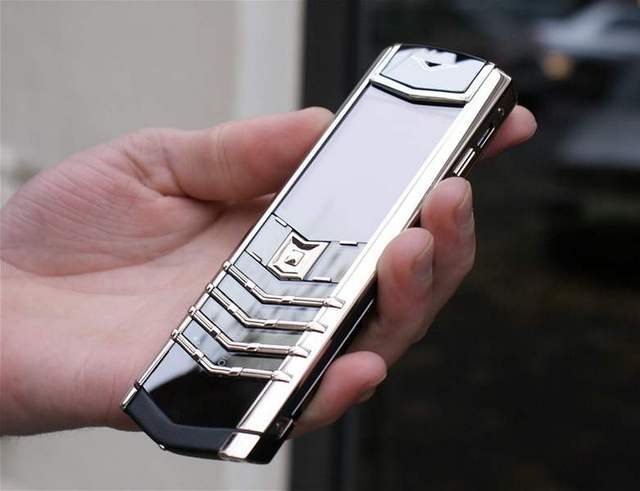 vertu signature цена 